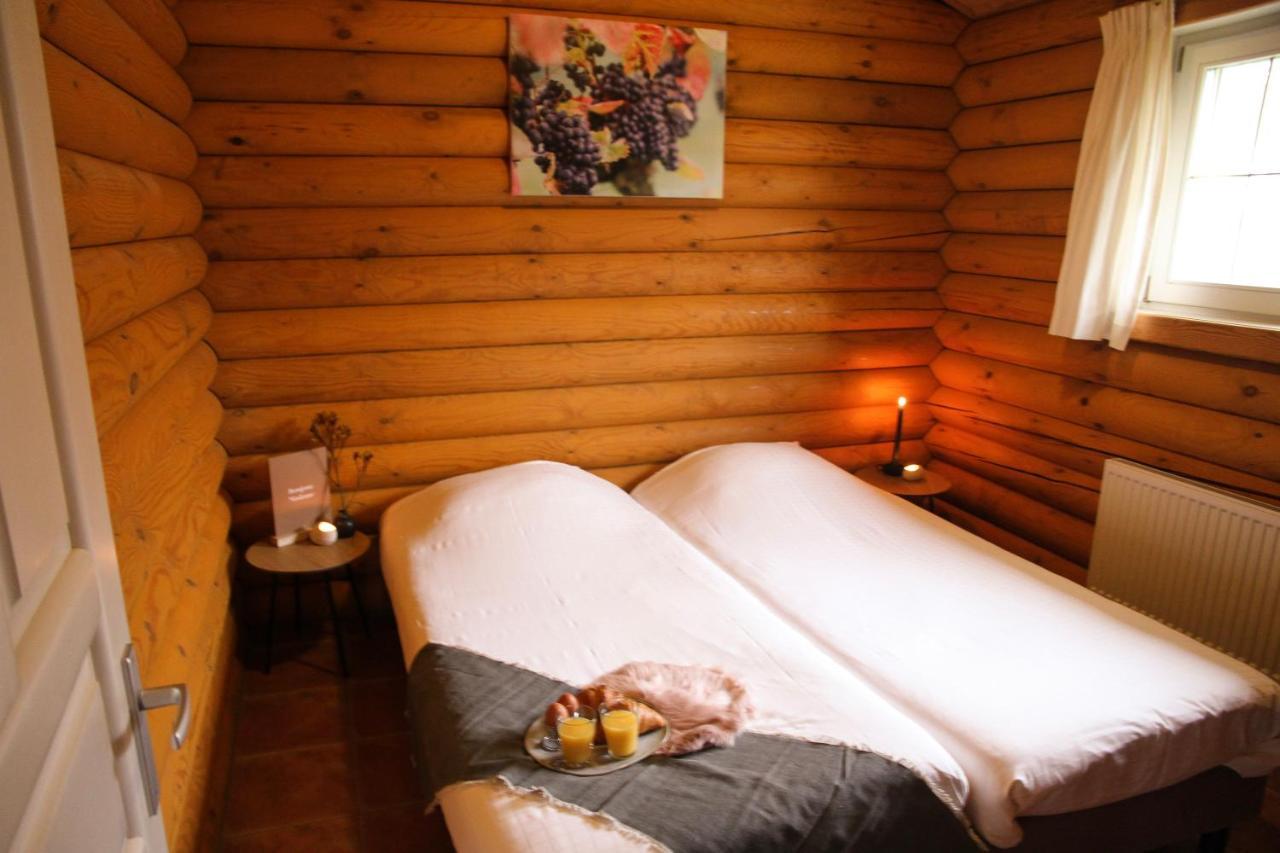 Wijngaard Saalhof Bed & Breakfast Wognum Екстериор снимка